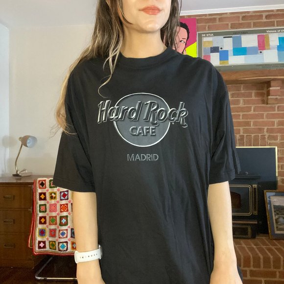 Vintage 90s Deadstock Madrid Spain Hard Rock Cafe T-Shirt Oversized Band… - Picture 2 of 9
